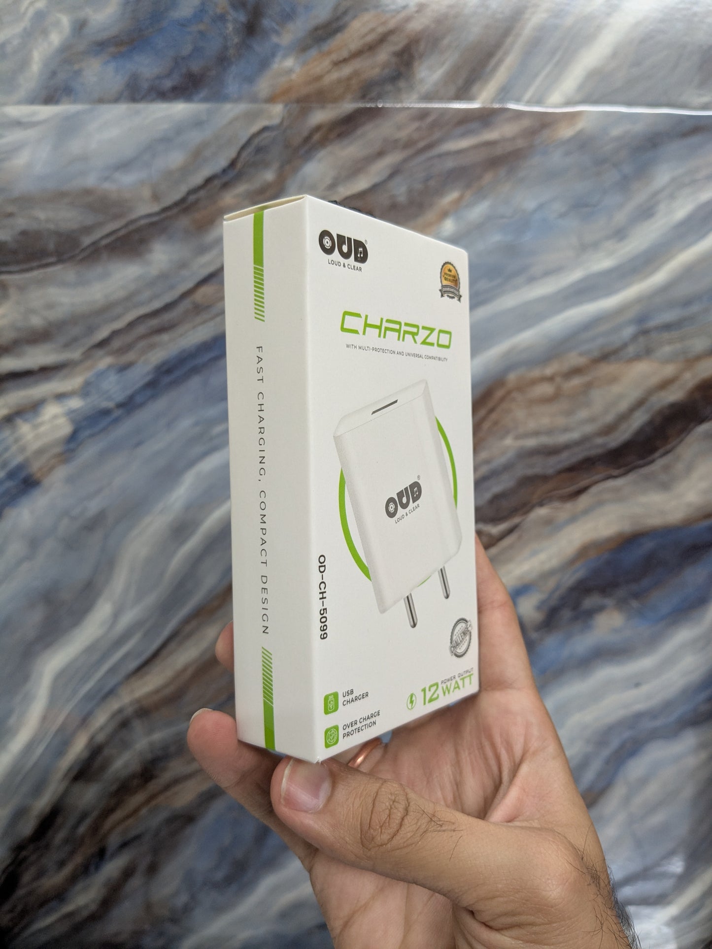 OUD CHARZO 12watt Charger with Cable