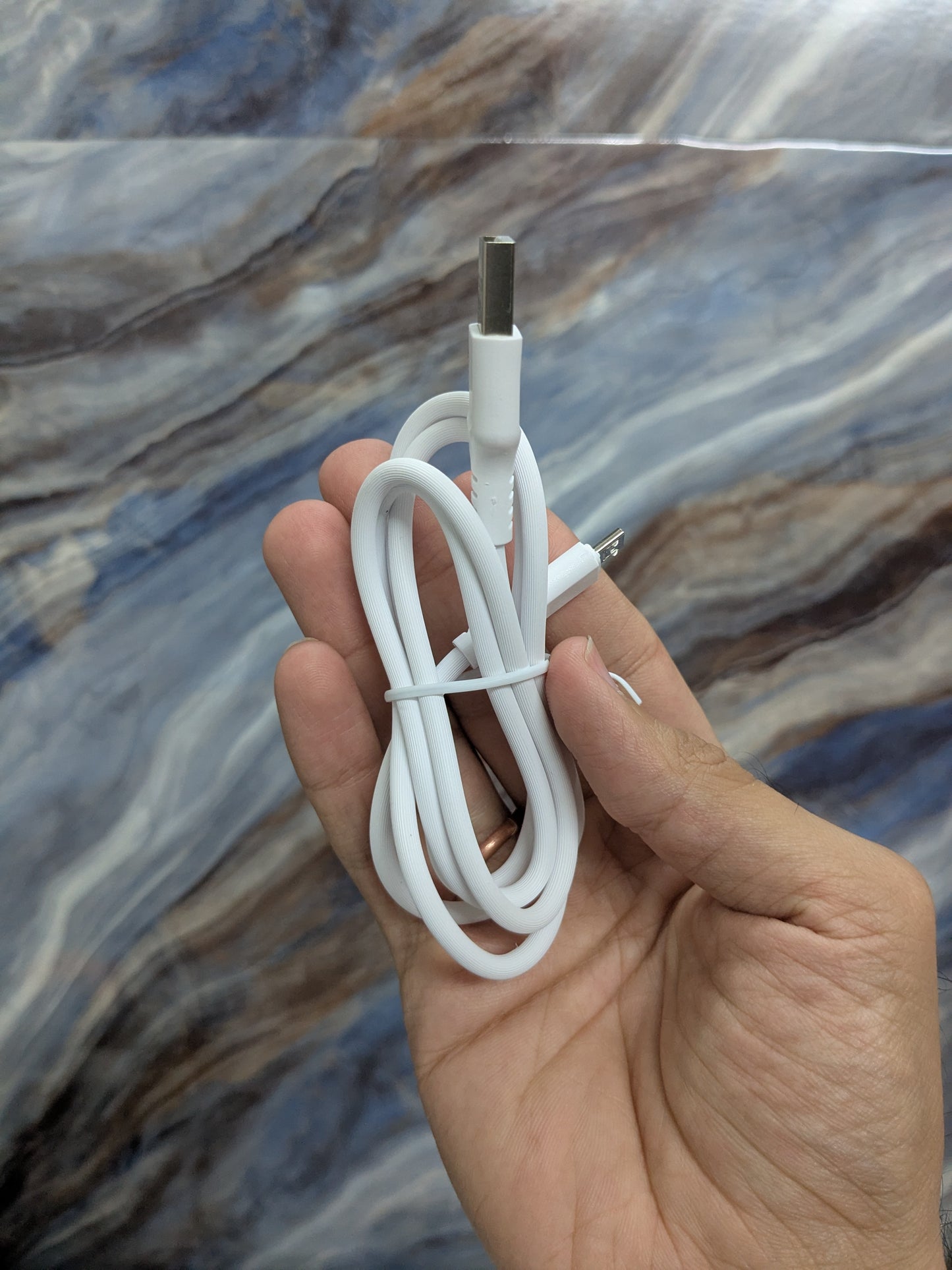 OUD CHARZO 12watt Charger with Cable